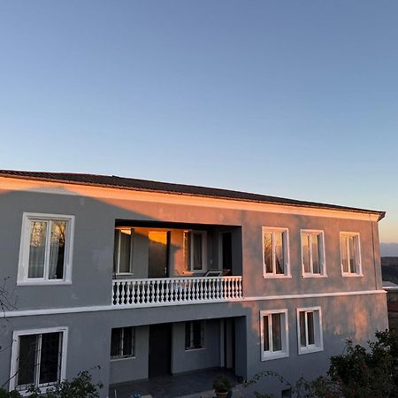 Guest House T&N Κουτάισι Εξωτερικό φωτογραφία