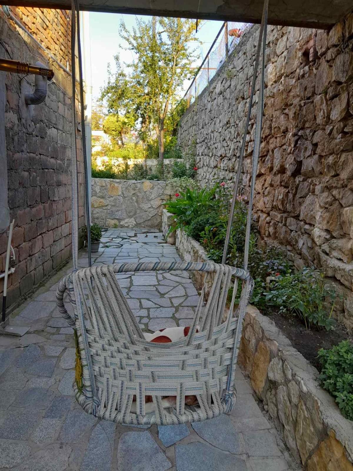 Guest House T&N Κουτάισι Εξωτερικό φωτογραφία