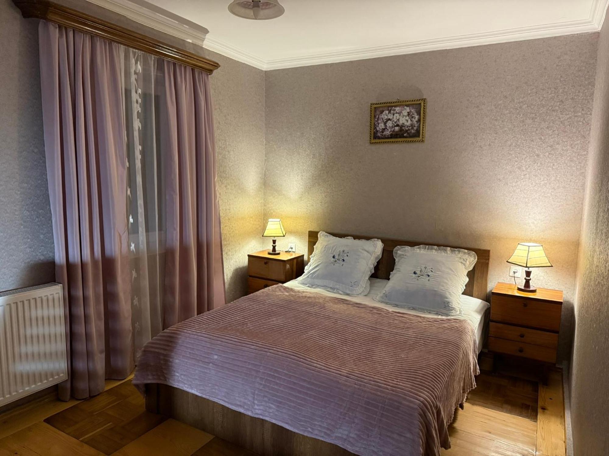 Guest House T&N Κουτάισι Εξωτερικό φωτογραφία
