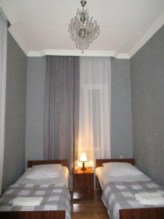 Guest House T&N Κουτάισι Εξωτερικό φωτογραφία